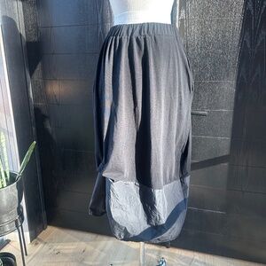 NWT- LUUKAA Skirt- Black, Size US-6